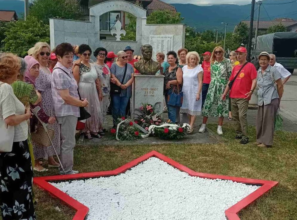 U Bihaću svečano otkrivena obnovljena bista Josipa Broza Tita