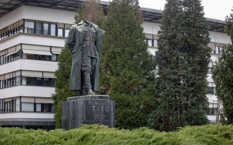 U Velenju obezglavljen kip Josipa Broza Tita