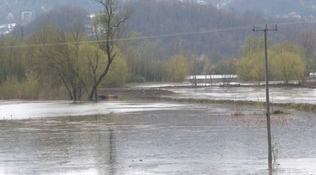 I dalje složena situacija u TK-u: Izlijevanje rijeka i brojna klizišta