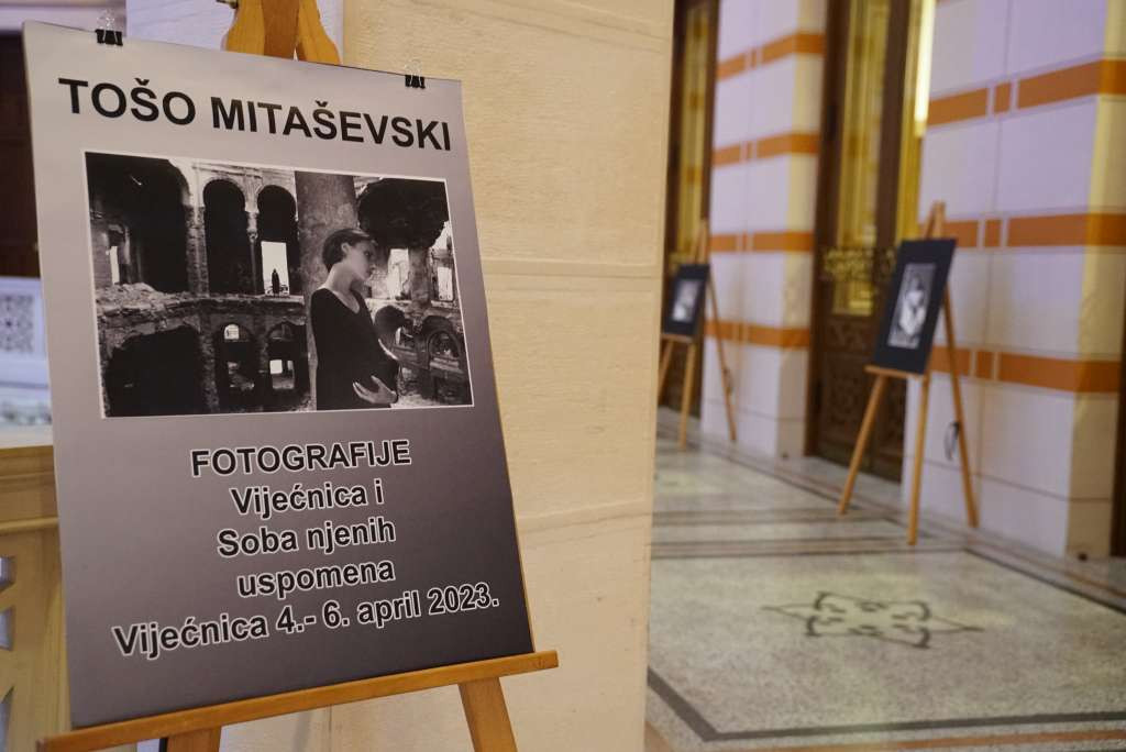 Dokumentarnim filmom i izložbom počeo program obilježavanja početka opsade Sarajeva