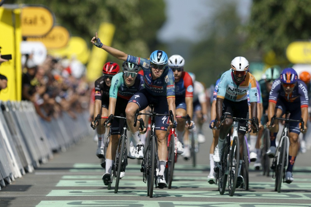 Deveta etapa Tour de France skraćena zbog vrućine