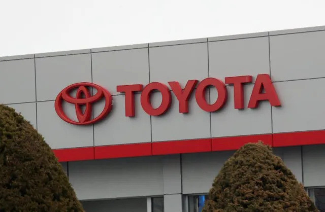 Toyota povlači 1,1 milion vozila zbog problema sa senzorom zračnih jastuka