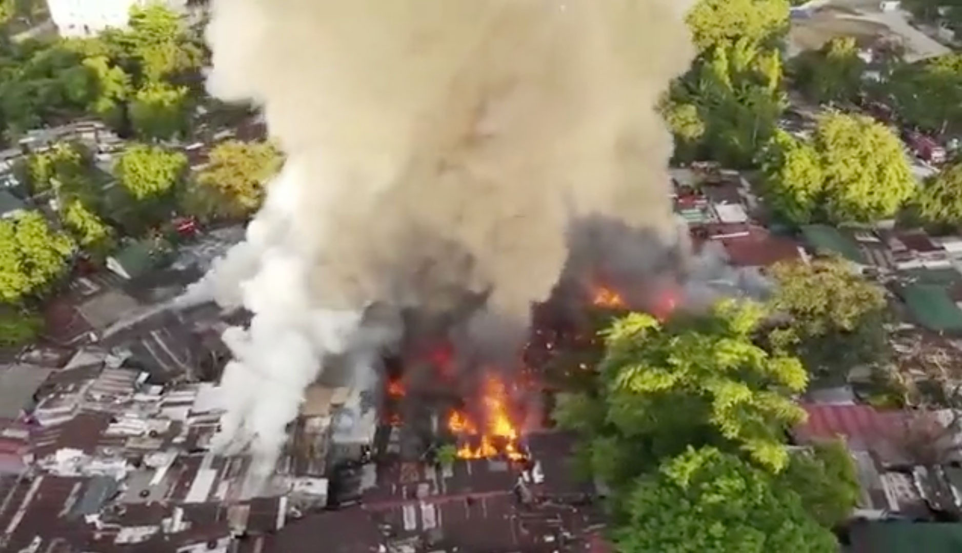 Najmanje osam mrtvih u požaru u Manili