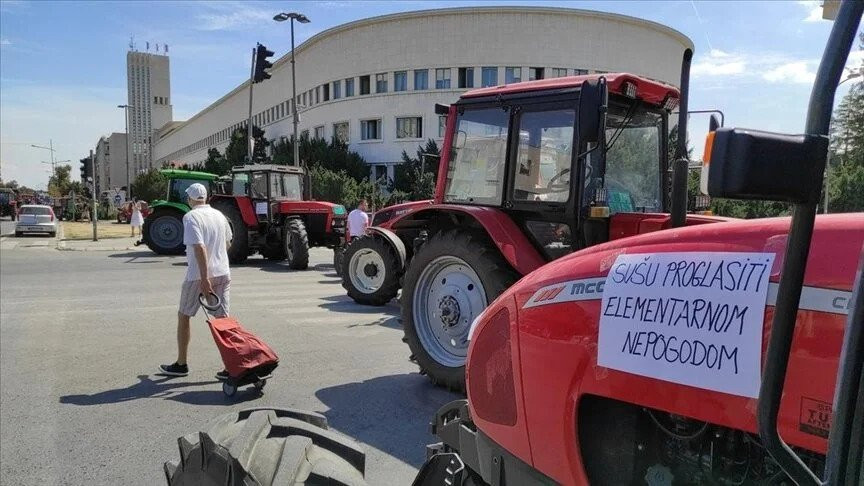 Nastavljen protest poljoprivrednika: Blokiran Temerinski most u Novom Sadu