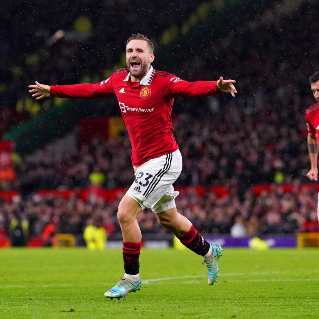 Shaw produžio saradnju s Manchester Unitedom do 2027.