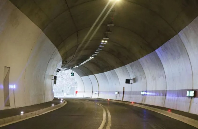 Do završetka radova zatvoren tunel Ivan na dionici autoputa A-1 Bradina-Tarčin