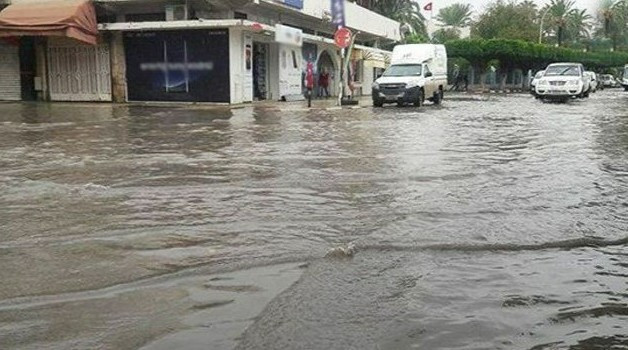 Najmanje četiri osobe poginule u poplavama koje su zahvatile Tunis