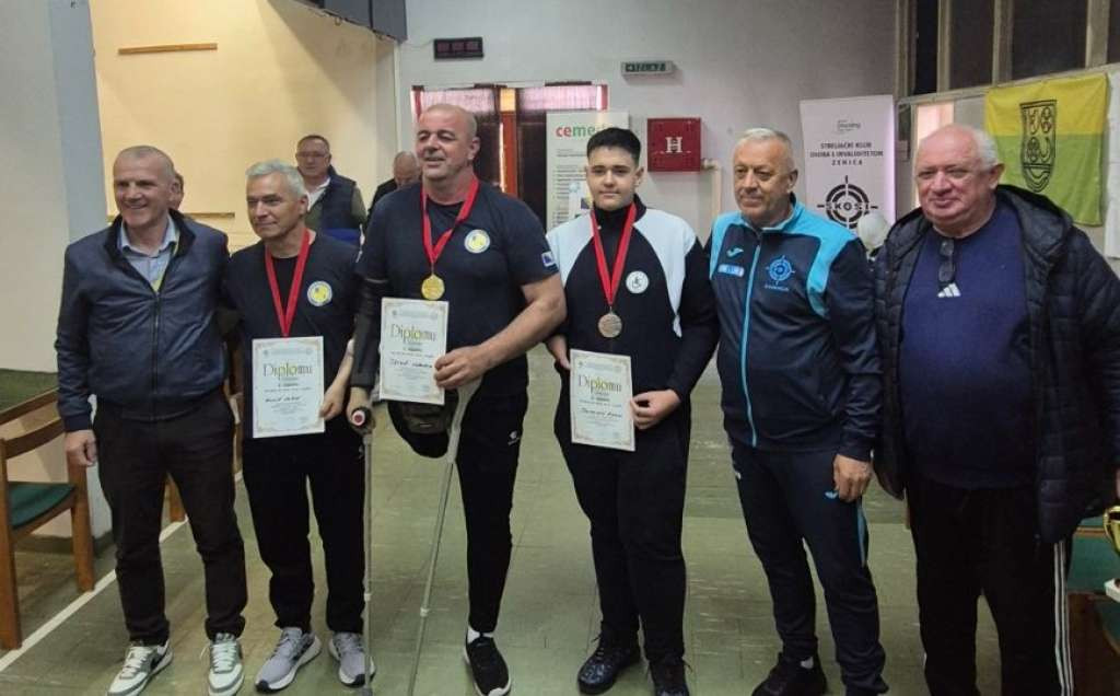 Tuzlanski strijelci najuspješniji na turniru povodom 12. aprila - Dana oslobođenja Zenice