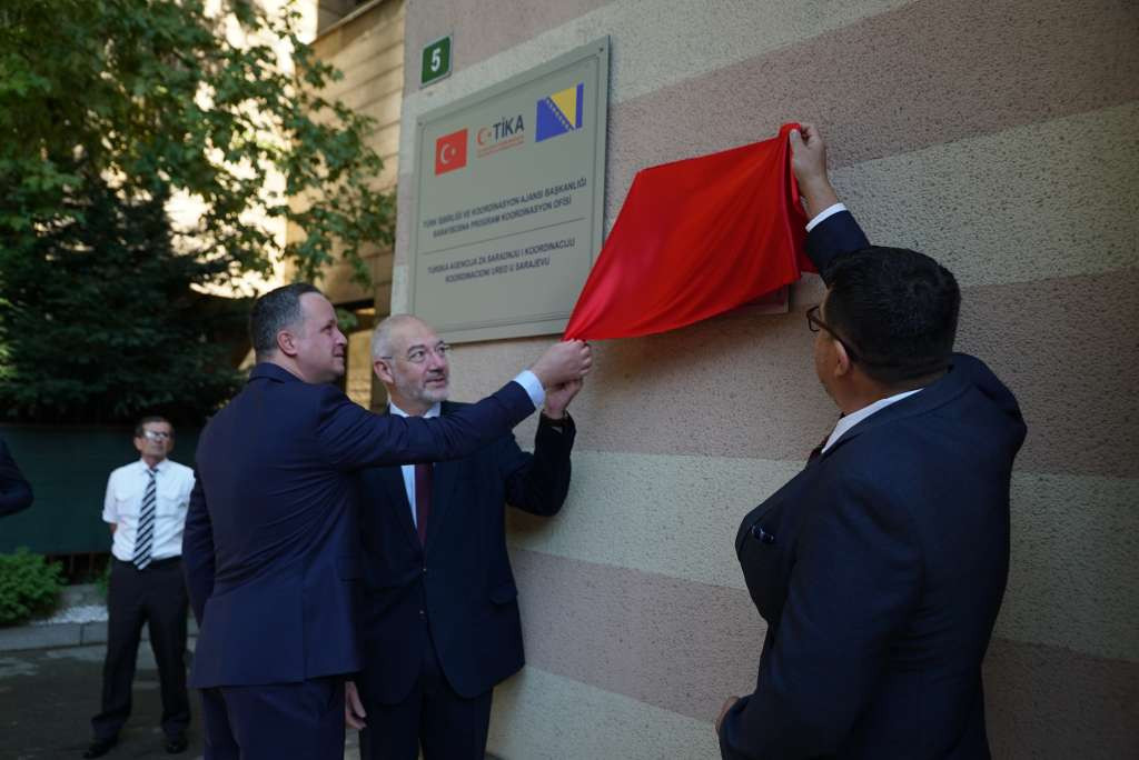 Otkrivena spomen ploča u sjećanje na Şükrüa Tufana - prvog ambasadora Republike Turske u BiH