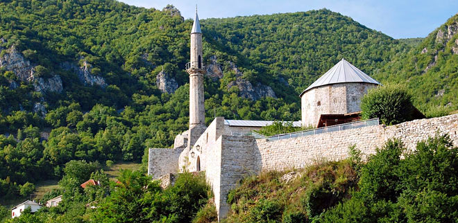 U završnoj fazi radovi na mostu prema tvrđavi Stari grad u Travniku