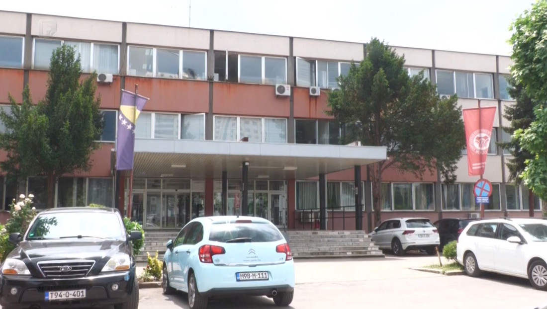 Izbor u zvanje na Univerzitetu u Tuzli podijelio mišljenja - Senat još bez konačne odluke