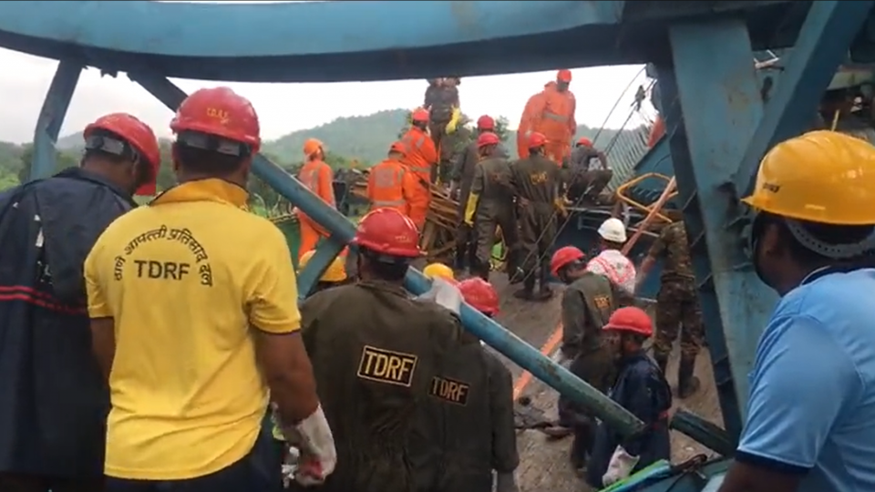 Indija: U padu krana 17 poginulih