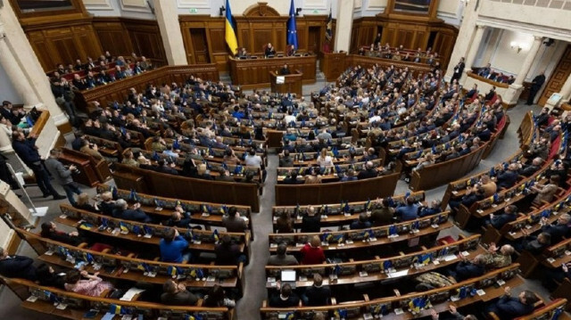 Ukrajinski parlament usvojio zakon o zabrani vjerskih grupa povezanih sa Rusijom