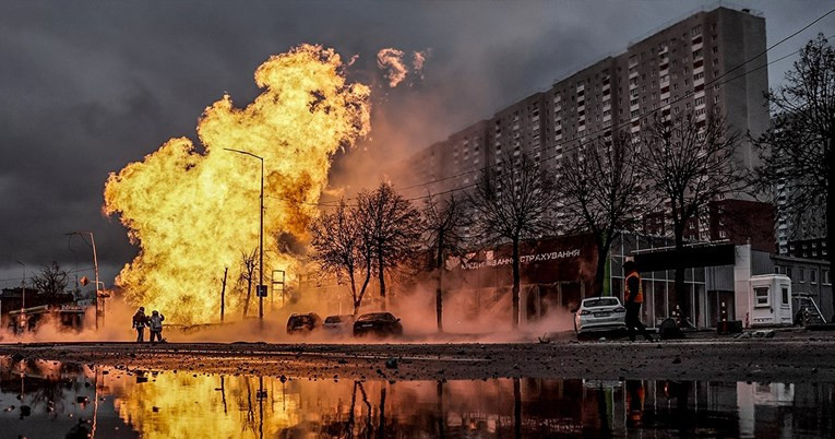 Najmanje četrnaest ubijenih u noćnim napadima na istoku Ukrajine