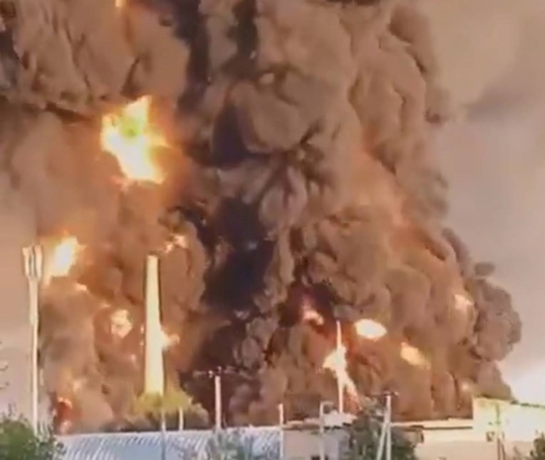 Ukrajinci uzvratili udarac, poslali desetke dronova na Rusiju