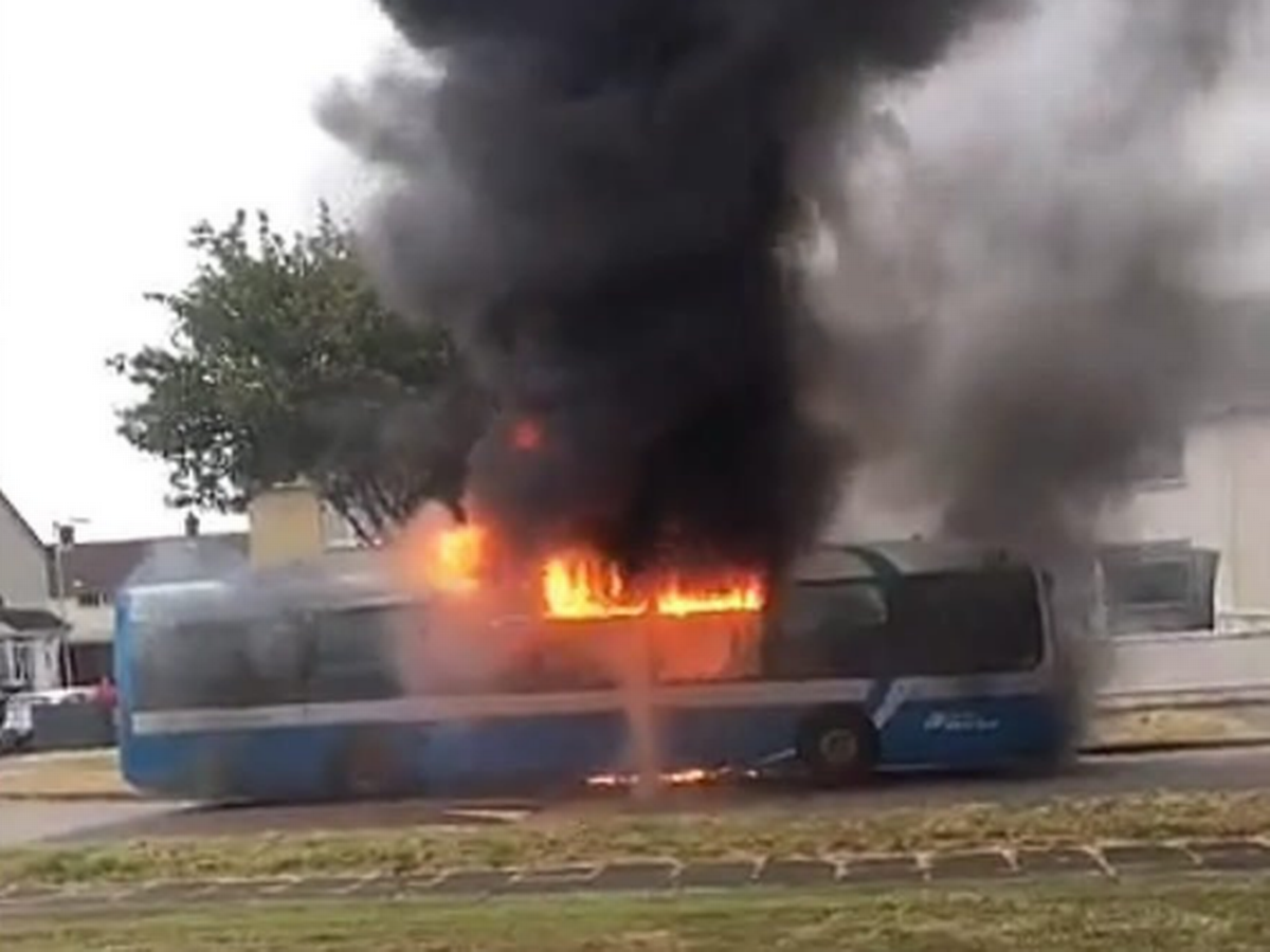 Zapaljen autobus u Sjevernoj Irskoj