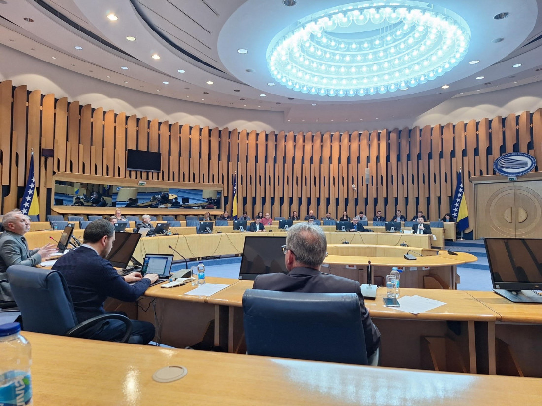 Počelo javno saslušanje Elmedina Konakovića u PSBiH, Borjana Krišto se nije pojavila