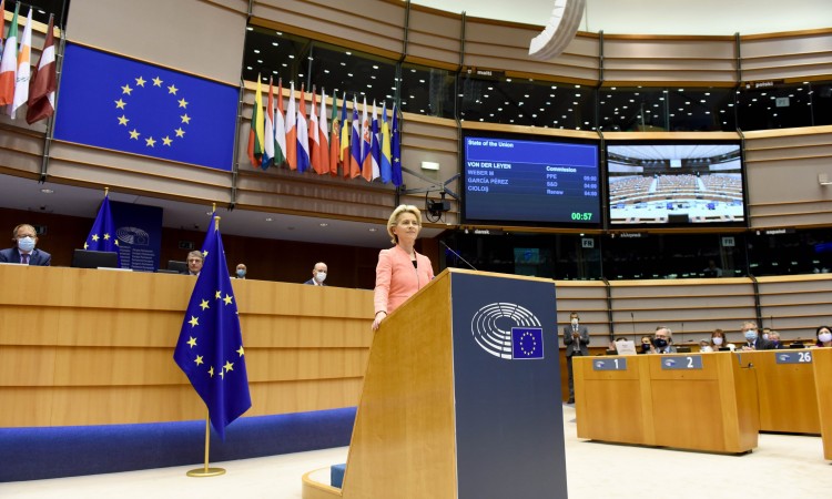 Von der Leyen: Presuda Ustavnog suda Poljske je prijetnja za EU