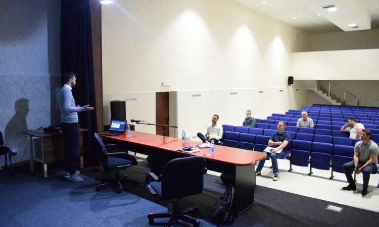 Predstavnici USAID projekta 'Diaspora Invest' održali obuku u Pelagićevu