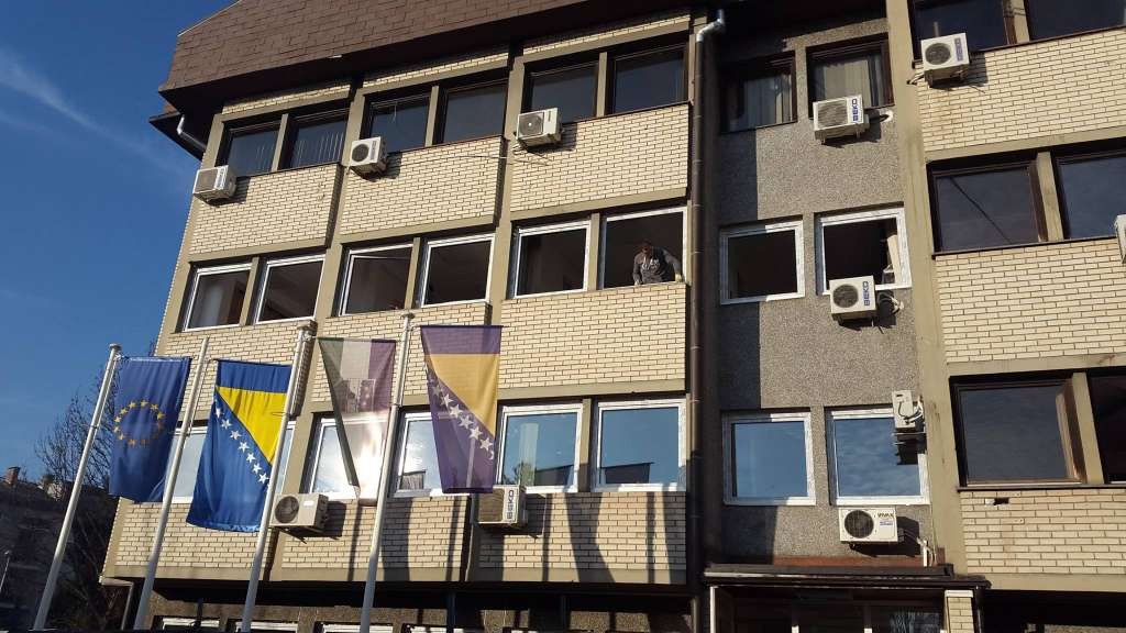 Službenica Ministarstva poljoprivrede USK-a suspendovana nakon fizičkog napada na hrvatsku novinarku