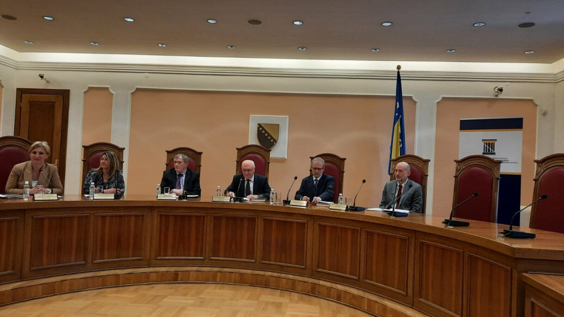 Ustavni sud BiH odgodio izjašnjenje o Šmitovim izmjenama Ustava i Izbornog zakona
