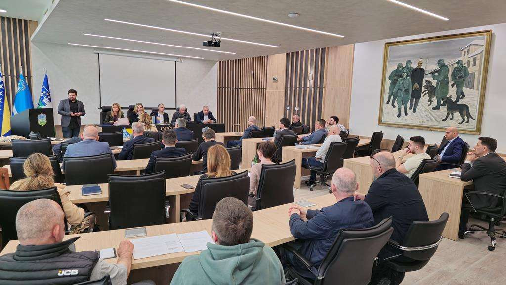 Stručnjaci i institucije u Velikoj Kladuši: Ne odlagalištu na Trgovskoj gori