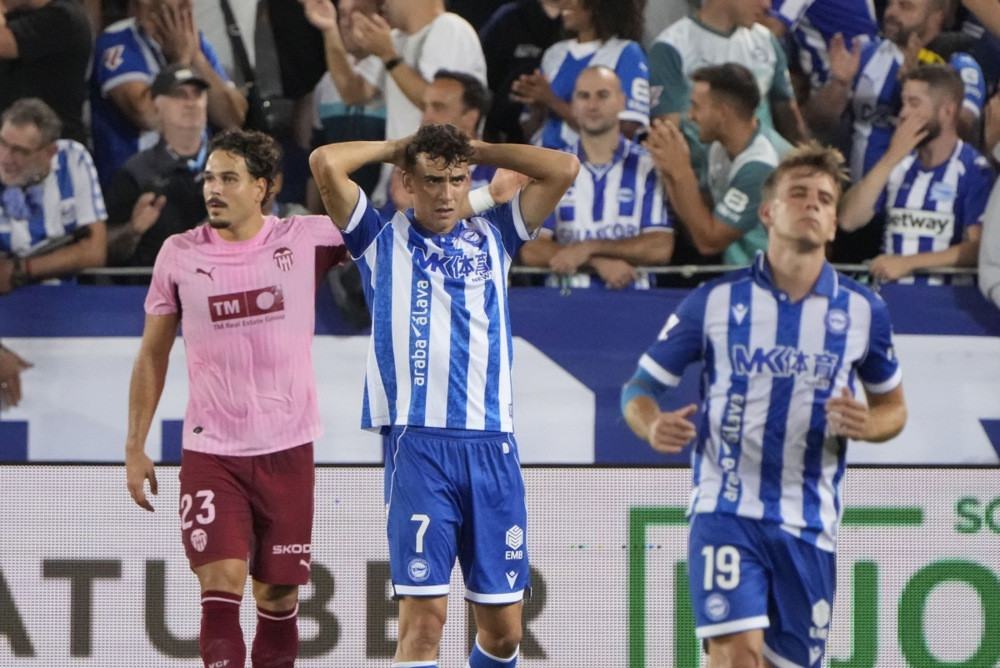 Valencia na gostujućem terenu pobijedila Alaves
