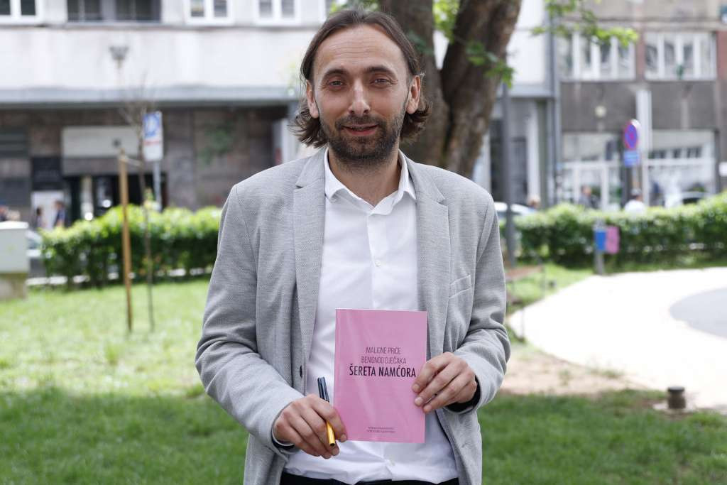 'Maligne priče benignog dječaka' knjiga u kojoj dominiraju crni humor, ironija, sarkazam