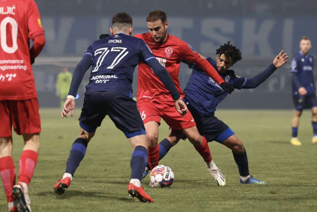 Velež savladao Željezničar na 'Grbavici'