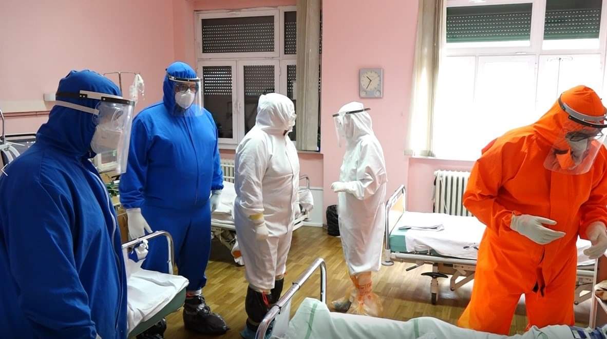 Covid-19 proglašen profesionalnim oboljenjem – UKC Tuzla među prvima provodi uredbu
