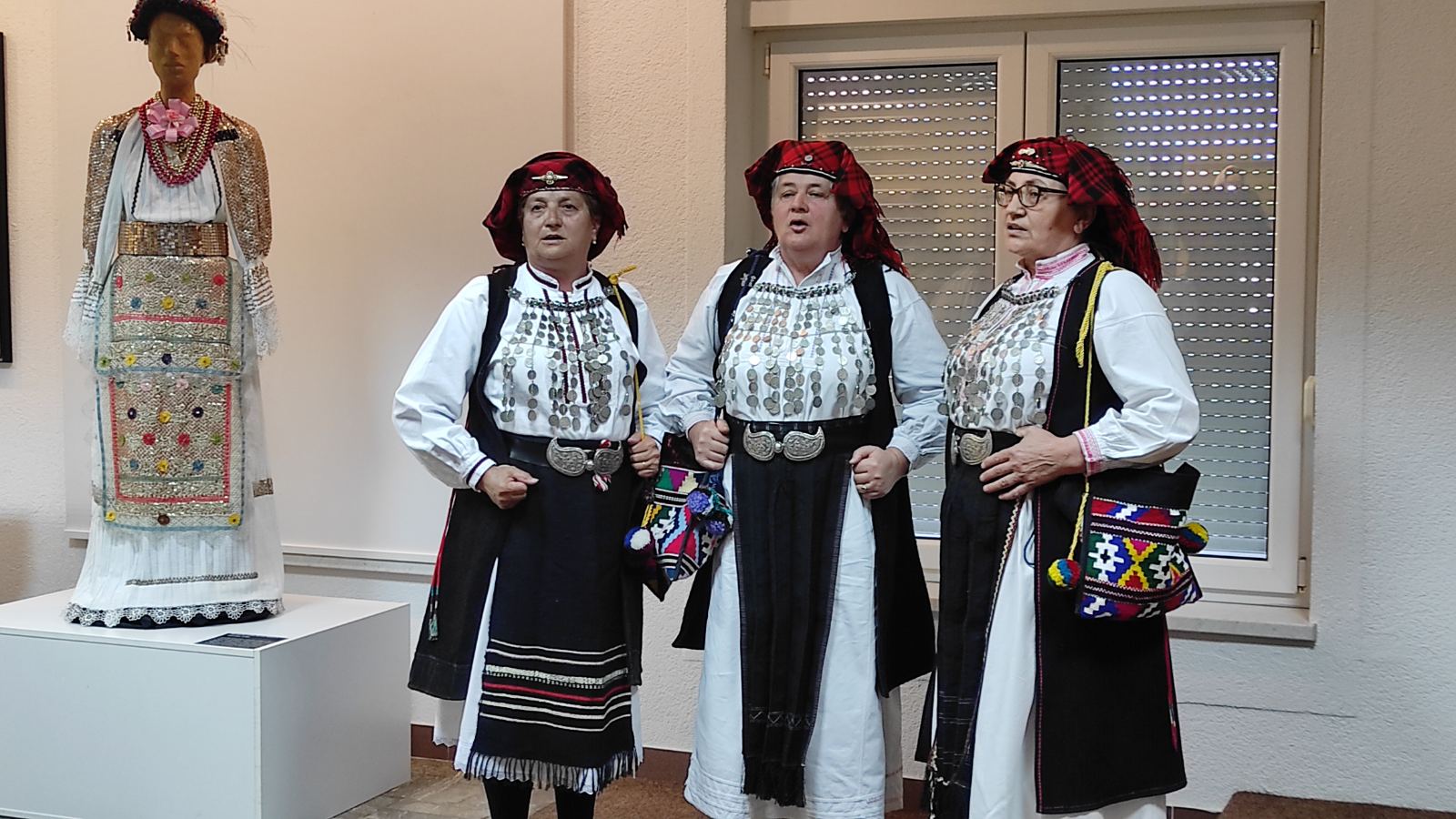Hrvatsko djevojačko ruho