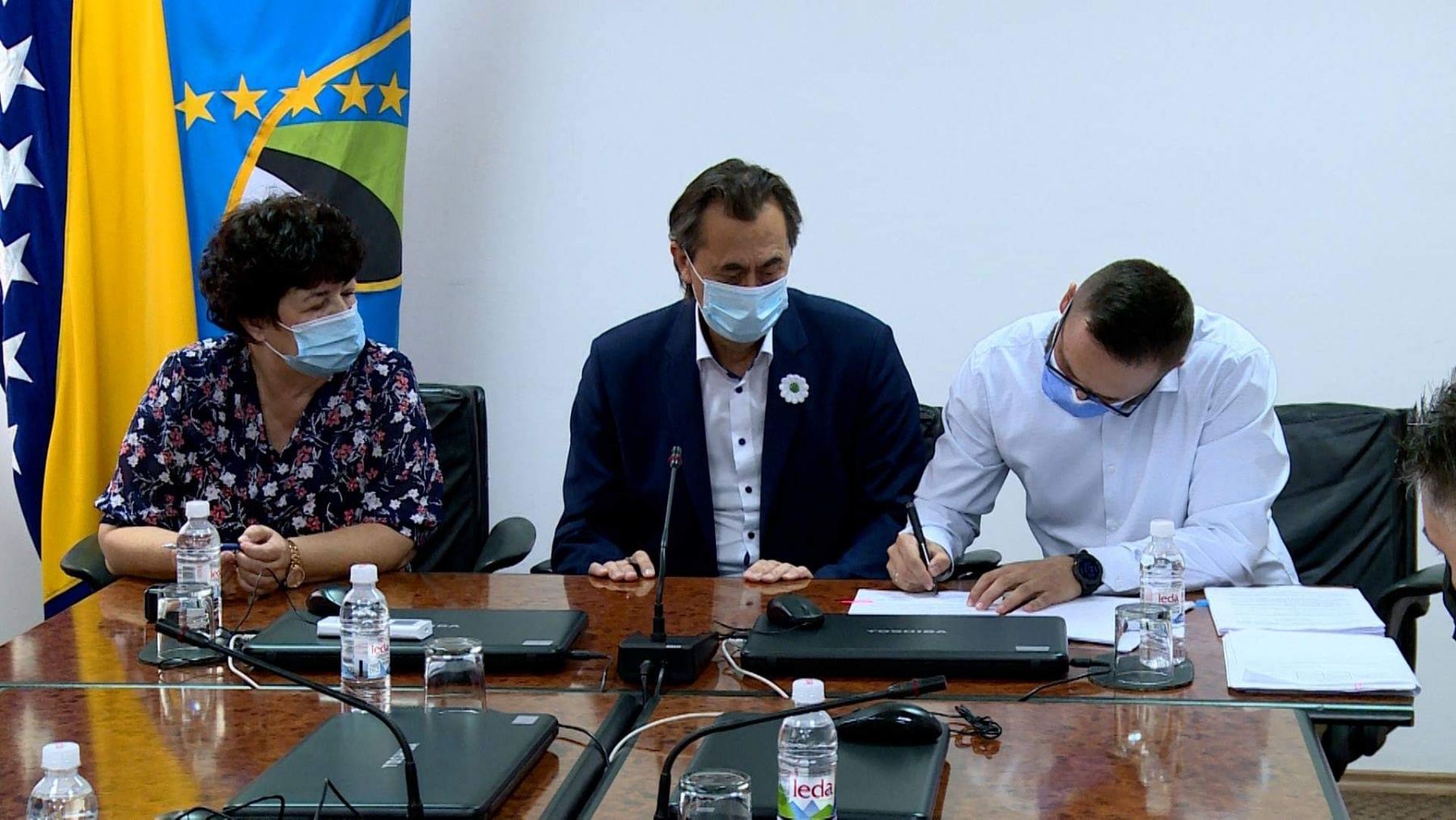 Zasposleni u zdravstvu TK dobili Kolektivni ugovor i veće plaće