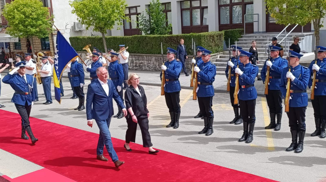 Helez i Černochova o bilateralnoj obrambenoj suradnji BiH i Češke Republike