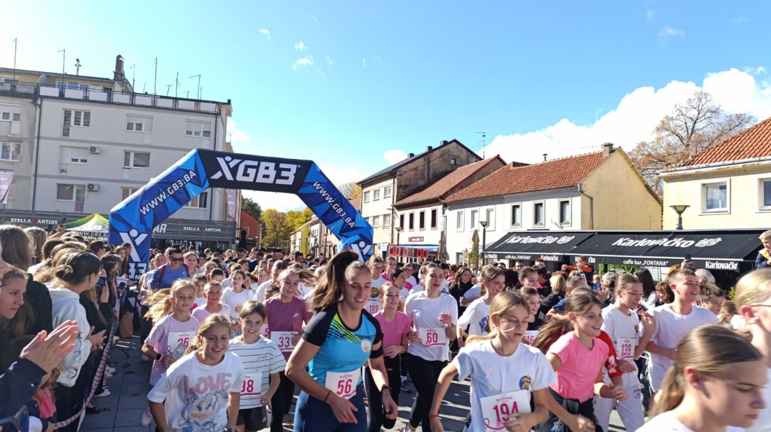 'Ružičasti listopad' u Livnu: Ulična utrka za život i zdravlje