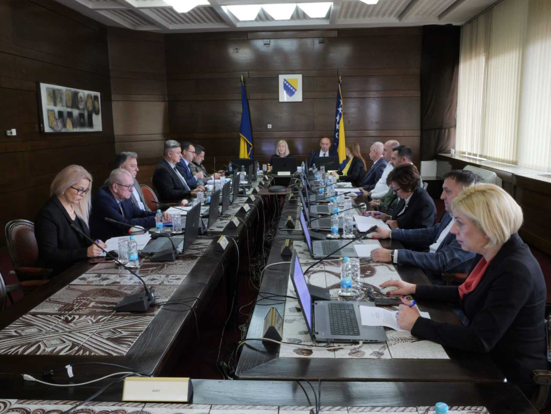 Vlada FBiH donijela odluku o isplati 100 maraka jednokratne pomoći nezaposlenima