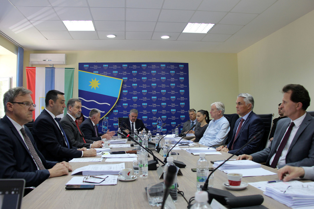 Vlada HNK: 8,8 milijuna KM za ceste i  4,3 milijuna KM za poticaje u poljoprivredi