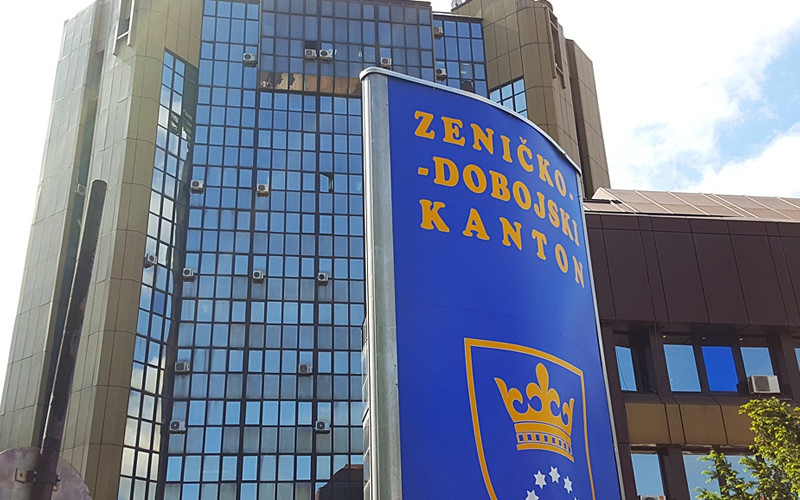 Prosvjetni radnici u Zeničko-dobojskom kantonu od danas s najvećim platama u BiH