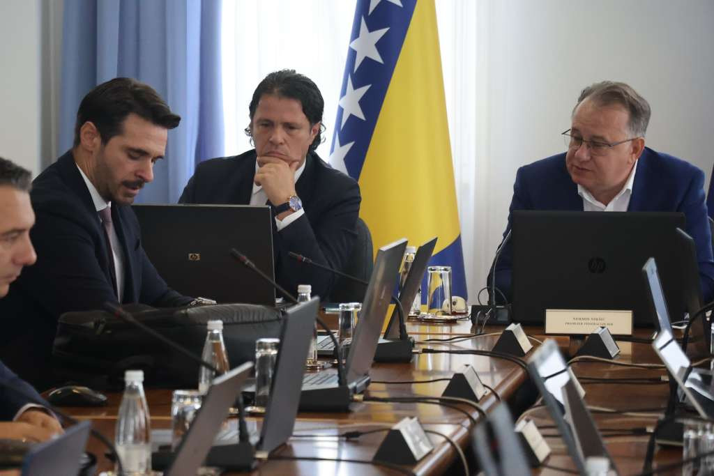 Federalna vlada poziva predstavnike udruženja penzionera na sastanak