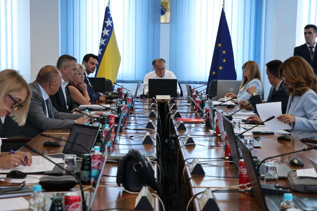 Vlada FBiH usvojila informaciju o realizaciji ARCP projekta: 34 miliona KM za podršku poljoprivredi