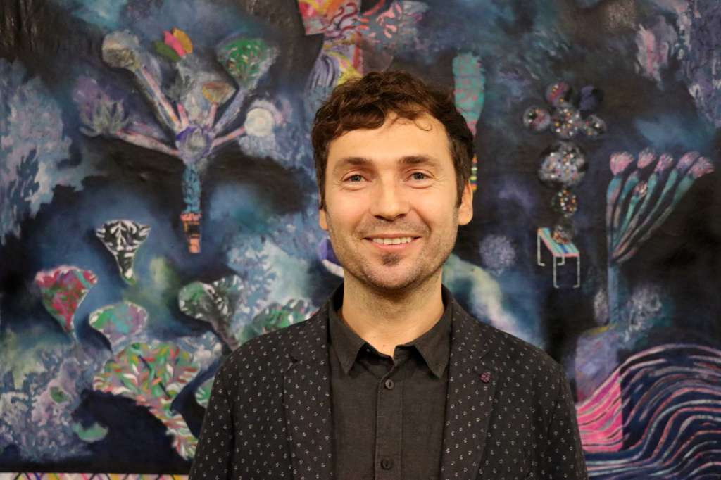 Vladimir Mićković u Mostaru se predstavio izložbom 'Ples trgovaca slasticama, amajlijama i začinima'