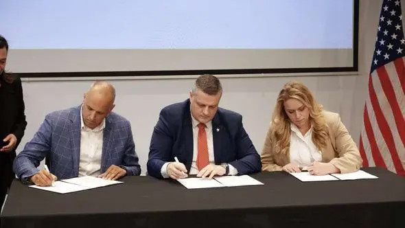 Vlada FBiH postaje vlasnik licence Techstars USA- ministar  Mijatović potpisao tripartitni ugovor i poručio: Sarajevo postaje regionalni start-up centar