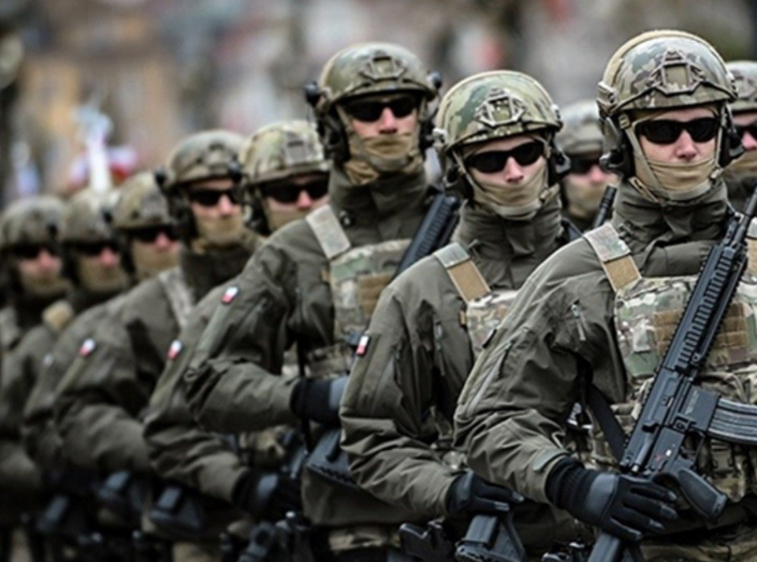 Macron: Povećati vojnu potrošnju između 3 i 3.5 posto BDP-a