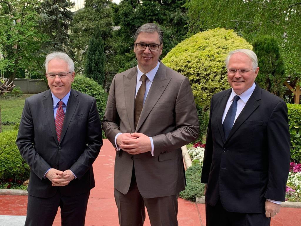 Vučić s ambasadorima SAD-a u Srbiji i BiH:  Poštujemo Dejtonski sporazum i prava oba entiteta