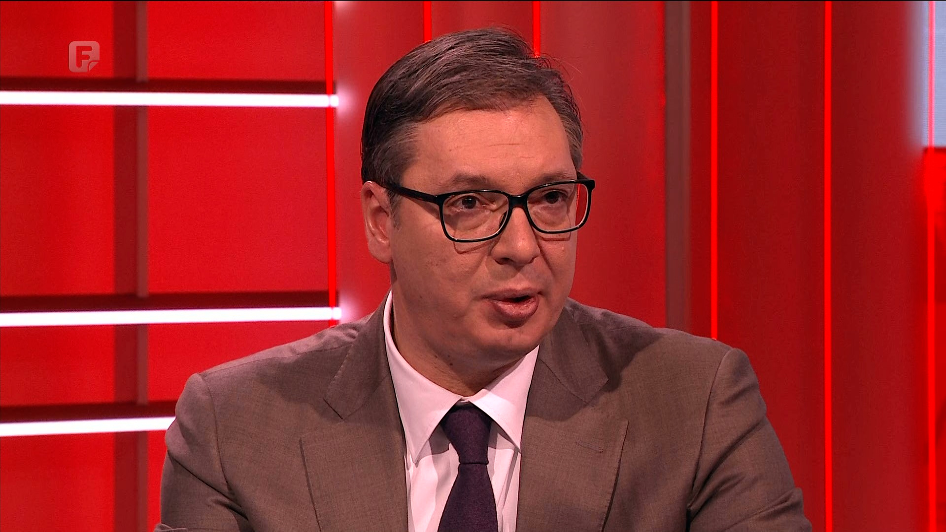 Vučić ne naređuje ni u svojoj Vladi, a kamoli Dodiku