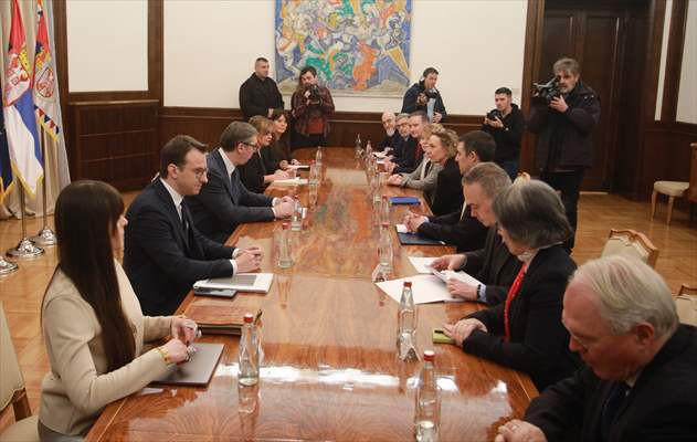 Vučić s ambasadorima Kvinte: Beograd u potpunosti posvećen dijalogu sa Prištinom