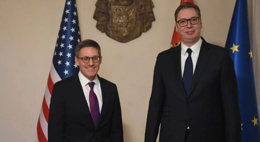 Vučić razgovarao s Cholletom: SAD od sastanka u Briselu očekuje primjetan napredak