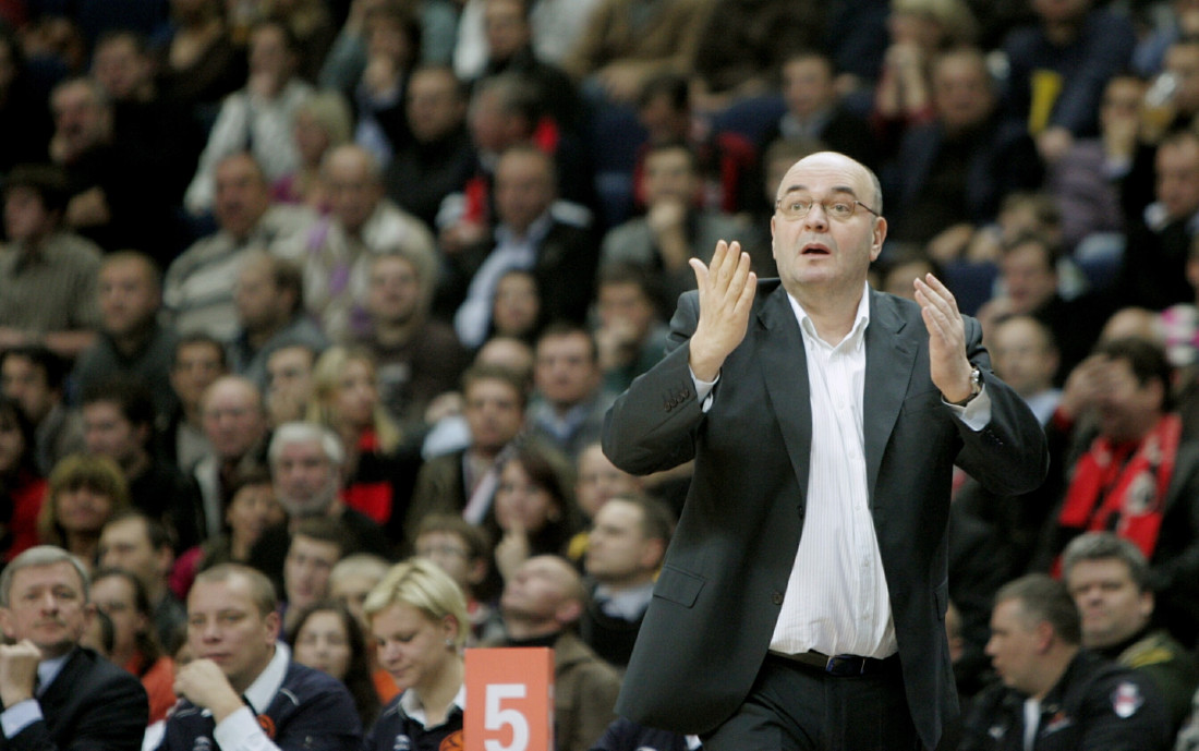 Vujoševićevo stanje malo bolje nakon hospitalizacije zbog upale pluća i srčanih i bubrežnih problema