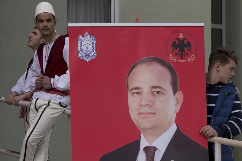 Od koronavirusa preminuo bivši predsjednik Albanije Bujar Nishani