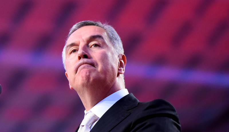 Đukanović traži zatvaranje granice i najstrože mjere