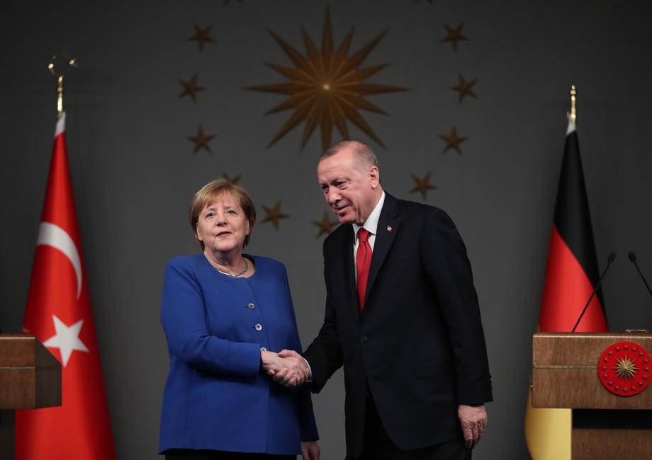Merkel poručila Erdoganu: Povlačenje stranih trupa iz Libije važan signal